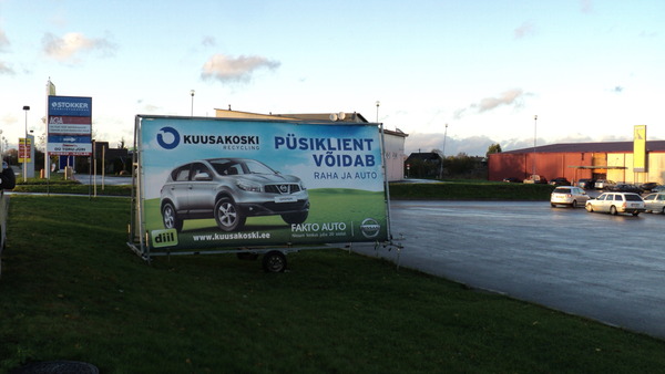 Liikuv reklaamtreiler Pärnus