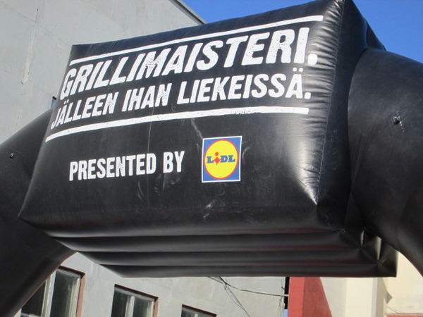 Ilmatäytteinen Mainos Ilmatäytteinen Mainos