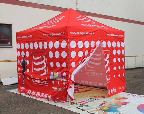 3x3m mainosteltta Compressport.fi