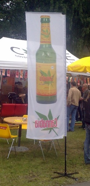 Nelikulmainen lippu B-S Nelikulmainen lippu B-S