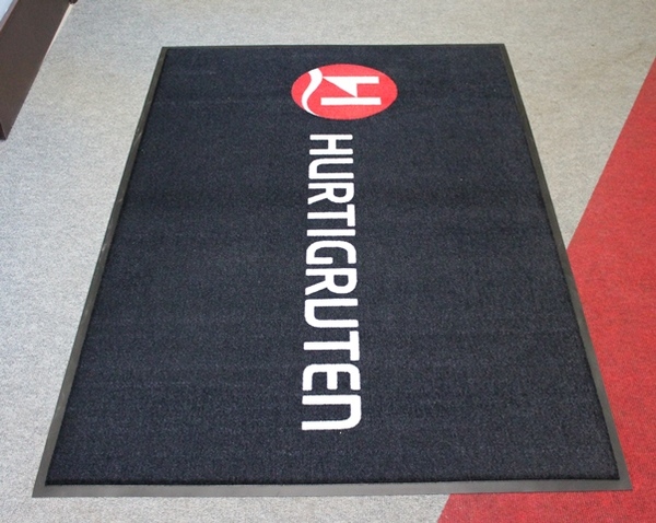 Mainosmatto Hurtigruten 120x180cm Mainosmatto Hurtigruten 120x180cm