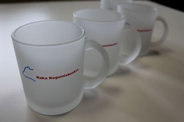 Logolla lasimuki Raka Logolla lasimuki Raka