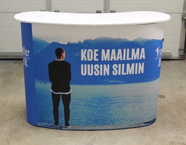 Messupöytä Traveller.fi Messupöytä Traveller.fi