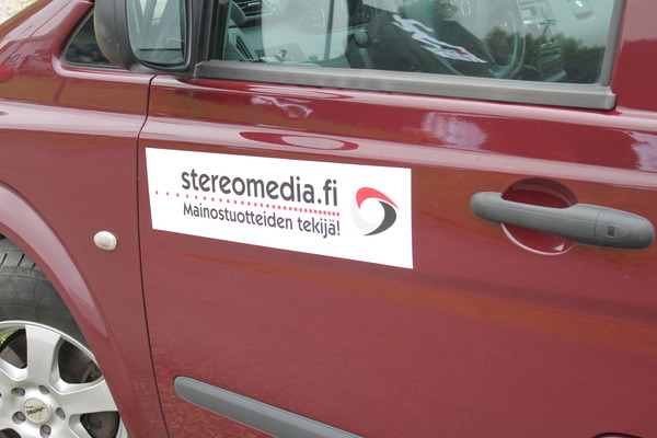 Magnetkeebis auto uksel Magnetkeebis auto uksel