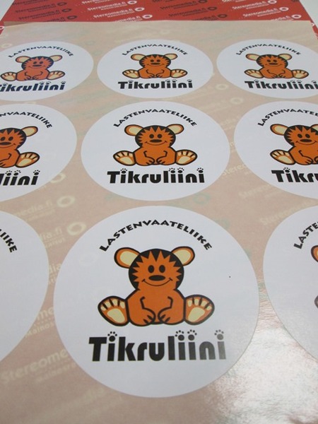 Reklaamkleebised Tikruliini Reklaamkleebised Tikruliini