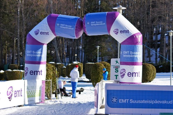 4 m ilmatäytteiset kaaret mainoksilla 4 m ilmatäytteiset kaaret mainoksilla